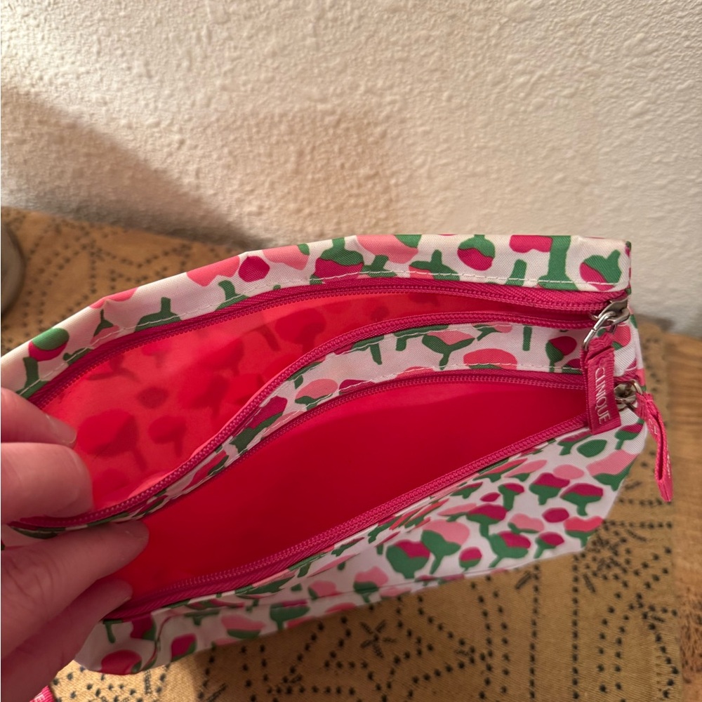 Clinique Vibrant Pink and Green Cosmetic Bag Set - Picture 2 of 5